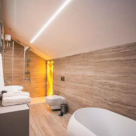 Zen & Art - De Charme Homestay *