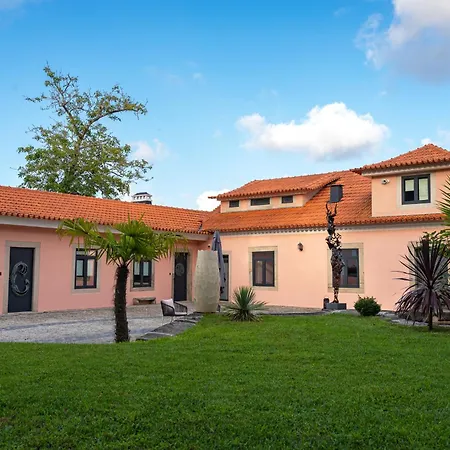 Quarto em Acomodações Particulares Zen & Art - De Charme Santa Maria da Feira