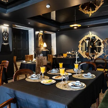 Homestay Zen & Art - De Charme Santa Maria da Feira