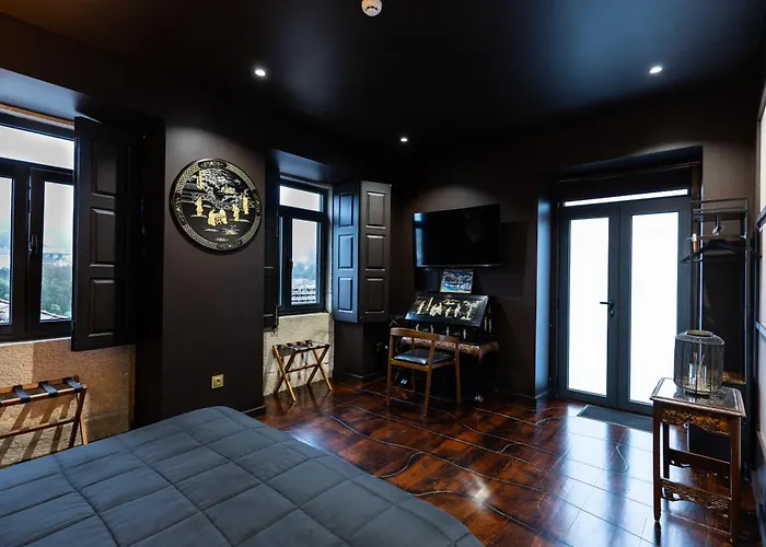 Homestay Zen & Art - De Charme Santa Maria da Feira